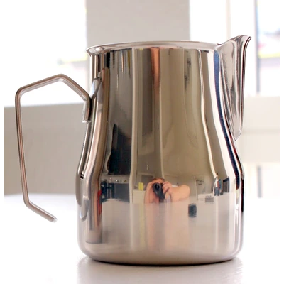 Milk Pitcher Europa with Spout "Metallurgica Motta" 00901/04 (0.5 L) Milk Pitcher Europa with Spout "Metallurgica Motta" 00901/04 (0.5 L)
