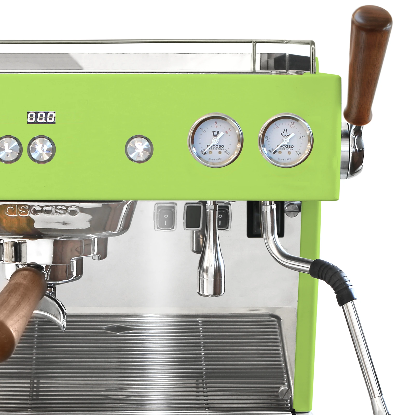 Pistachio „Ascaso“ Baby T PLUS: walnut-handled steam joystick and steam wand