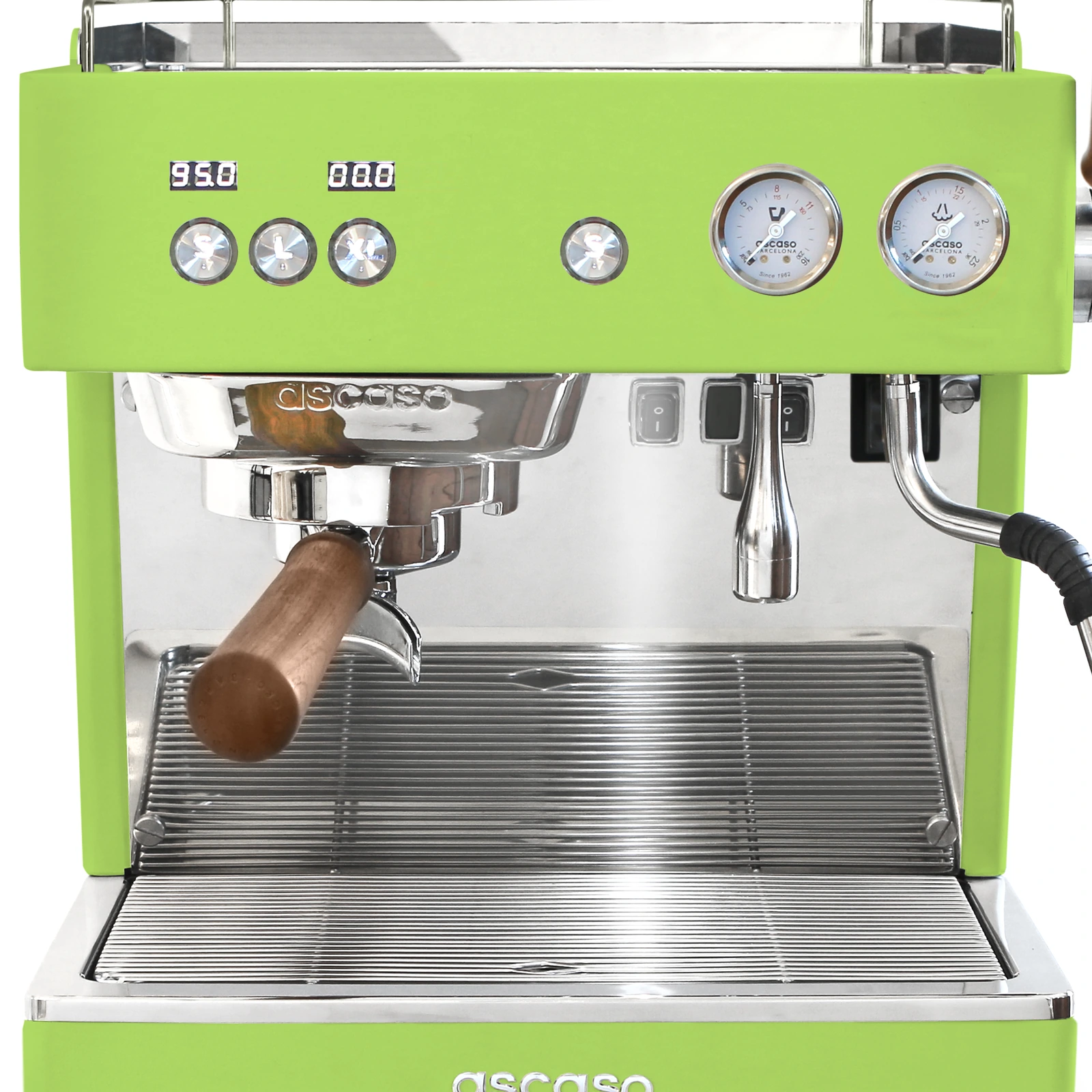 Pistachio „Ascaso“ Baby T PLUS from the front: two displays, dose buttons and two pressure gauges