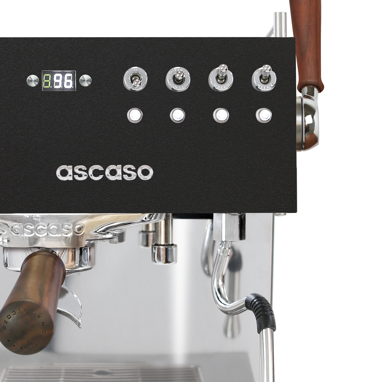 „Ascaso“ Steel DUO PLUS черного цвета, вид спереди: дисплей, рычаг пара с ореховой рукоятью и паровая трубка