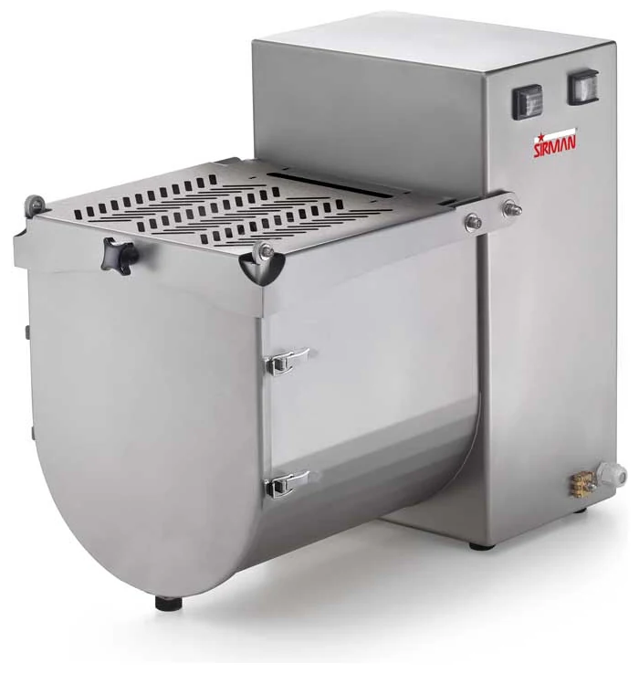 „Sirman“ IP 20 M meat mixer with the safety grille closed